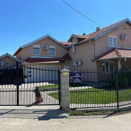 Apartman Diamond Lux Surčin Exteriör bild