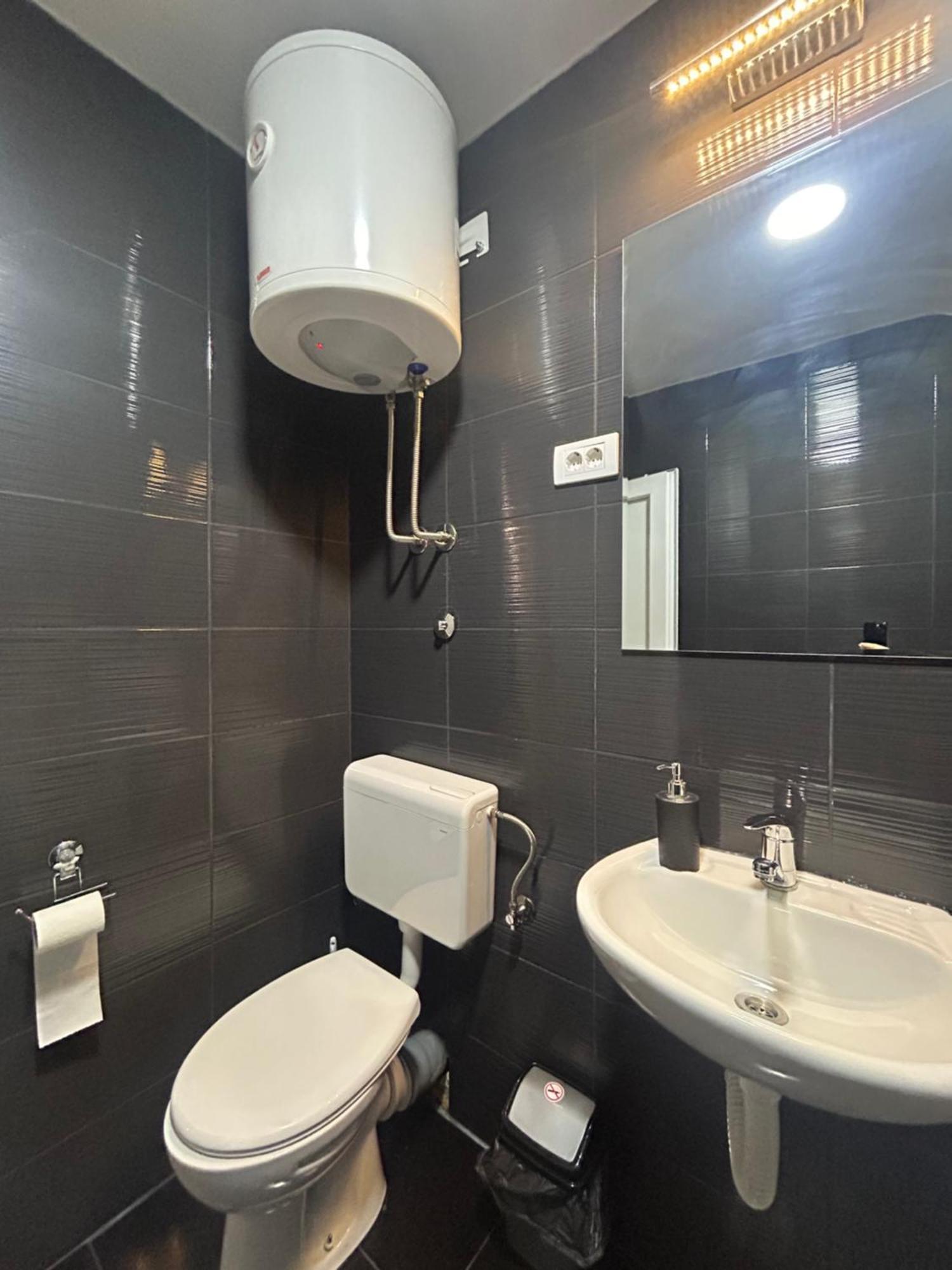 Apartman Diamond Lux Surčin Exteriör bild