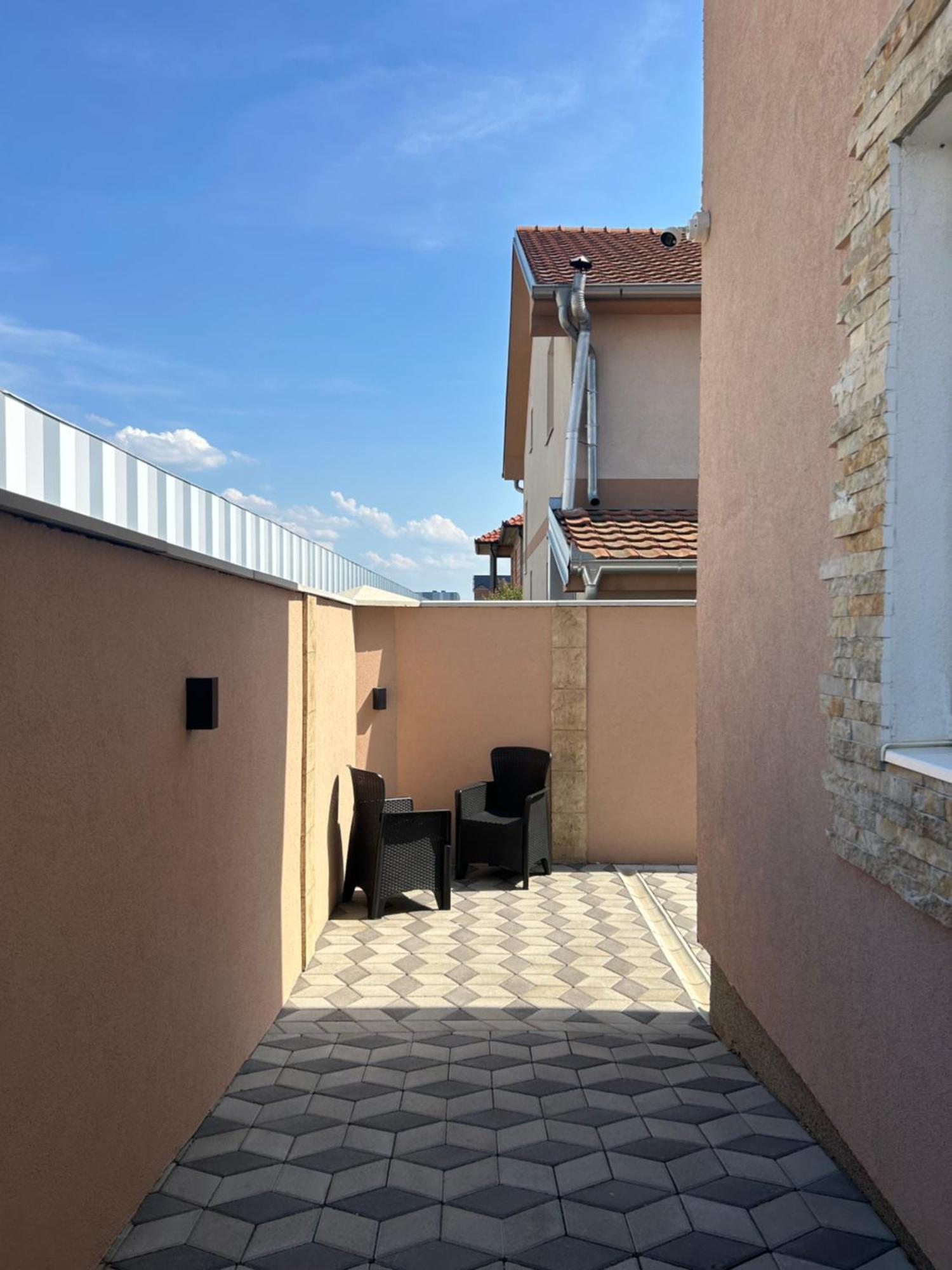 Apartman Diamond Lux Surčin Exteriör bild